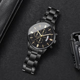 Relógio de pulso masculino de luxo em aço inoxidável com calendário e mecanismo de quartzo. Relógio de pulso masculino elegante para negócios.